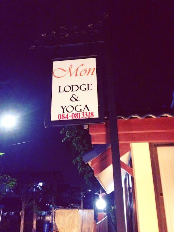 Mon Lodge & Yoga Donmueang Bangkok Exterior photo