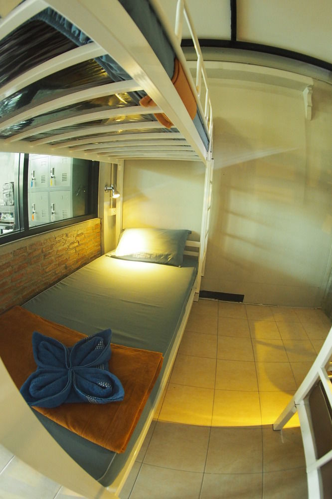 Mon Lodge & Yoga Donmueang Bangkok Exterior photo